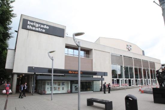 Lovely Twin Bed Studio Near Coventry Shopping Centre ภายนอก รูปภาพ